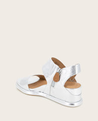 GENTLE SOULS - Jolisa Metallic Woven Detail Wedge