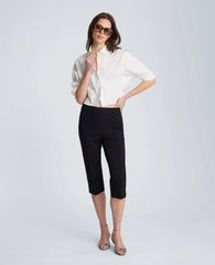 Pull On Capri Legging with Hollywood Waist