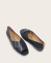 GENTLE SOULS - Whoebe Leather Criss-Cross Open Toe Flat
